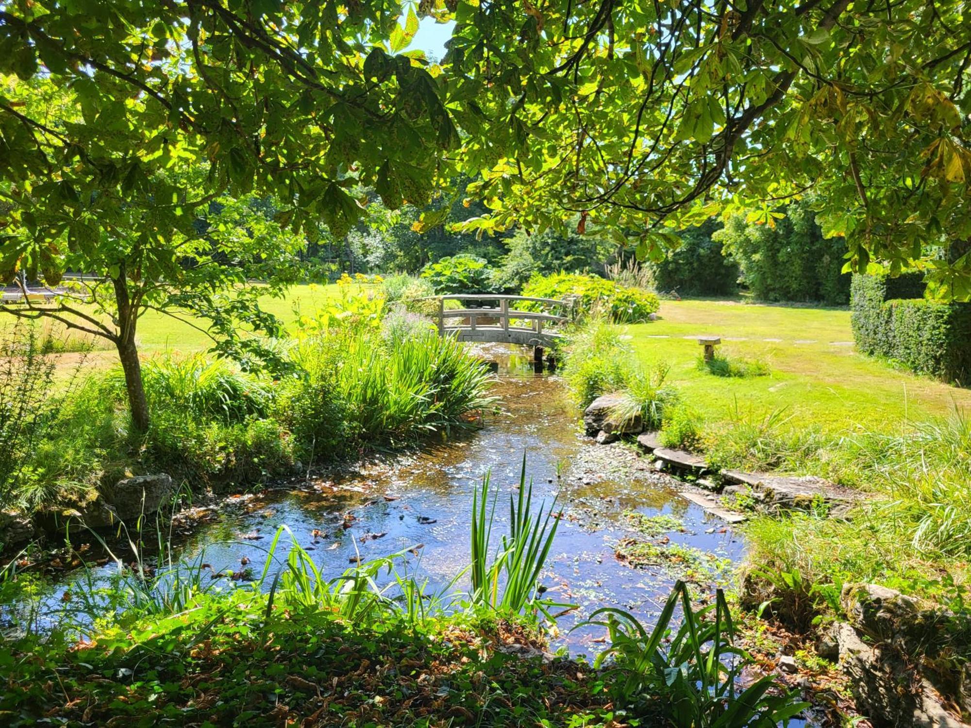 Unique & Rural Child Friendly Annexe With Large Gardens, Games & Tennis Court - Chichester Holiday Properties Zewnętrze zdjęcie