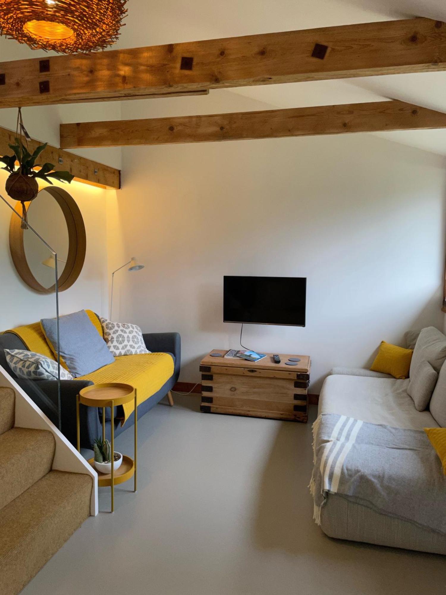 Unique & Rural Child Friendly Annexe With Large Gardens, Games & Tennis Court - Chichester Holiday Properties Zewnętrze zdjęcie